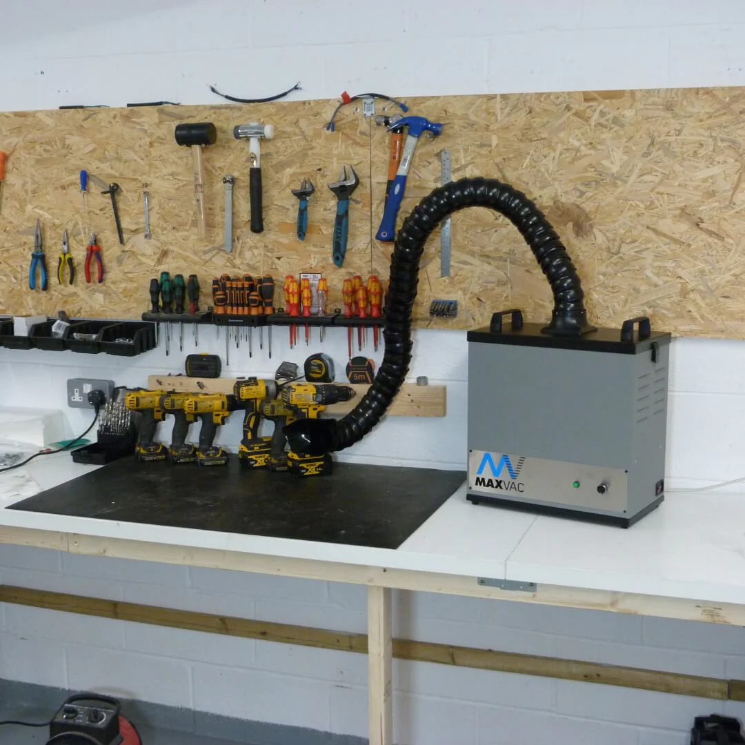 MAXVAC WFE 260 Desktop Solder & Fume Extractor - Image 3