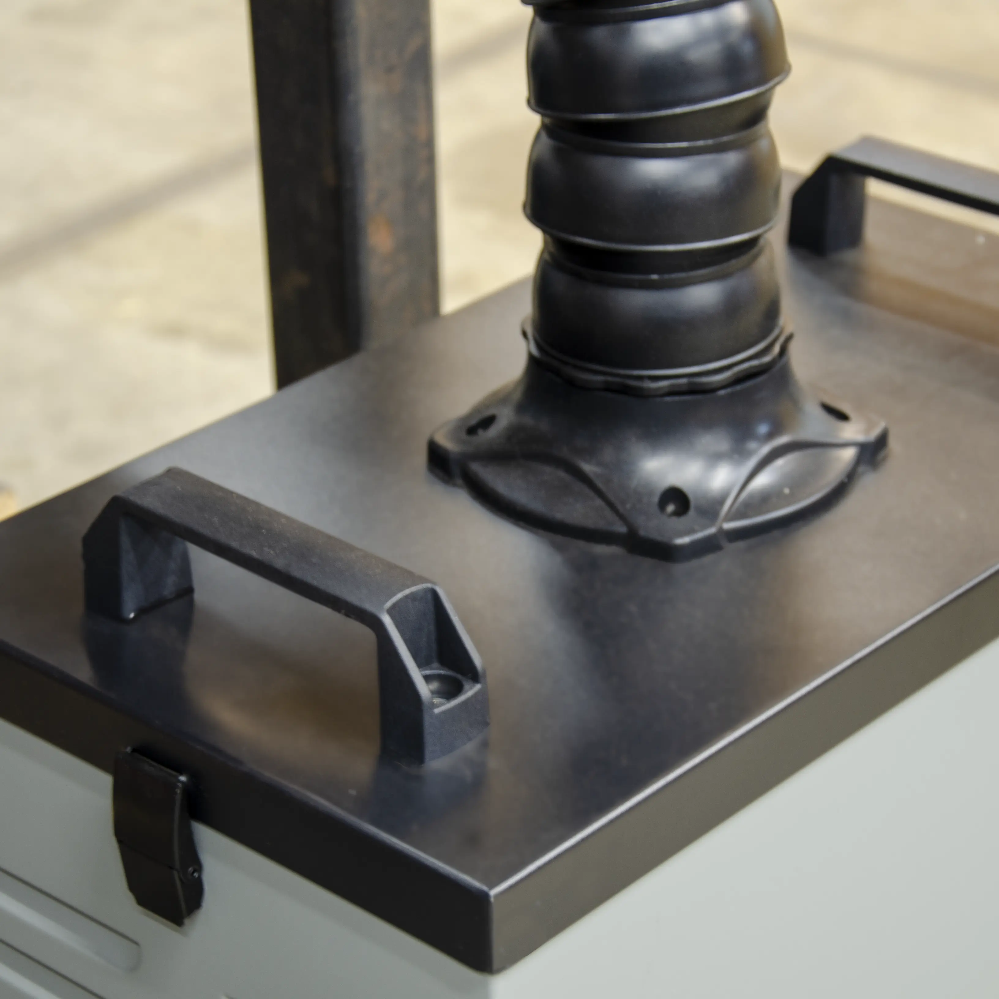 MAXVAC WFE 260 Desktop Solder & Fume Extractor - Image 6