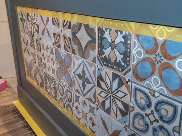 Q1® Multiple Purpose Indoor Masking Tape 2", 50mm x 50m, Box of 20 - Image 4